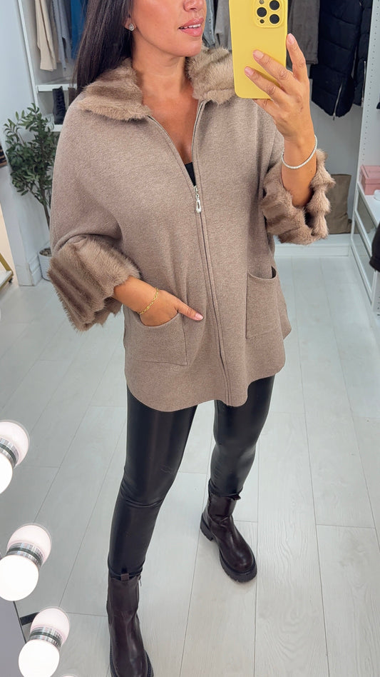 (BUY 1 GET 1 FREE) Orlanna Plain Faux Fur Detail Zip Front Cardigan