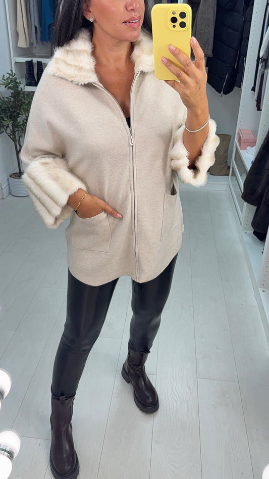 (BUY 1 GET 1 FREE) Orlanna Plain Faux Fur Detail Zip Front Cardigan
